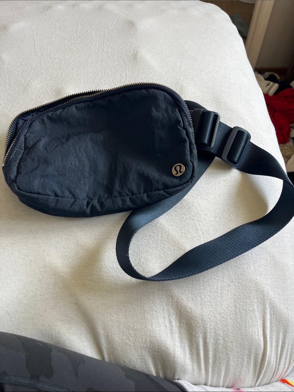 lululemon athletica Nylon Belt Bag - Compact Everyday Crossbody-Dark Navy Blue